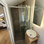 The At 스플리트