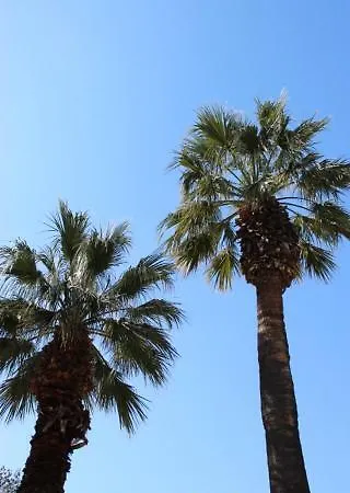 Frühstückspension The At 4*