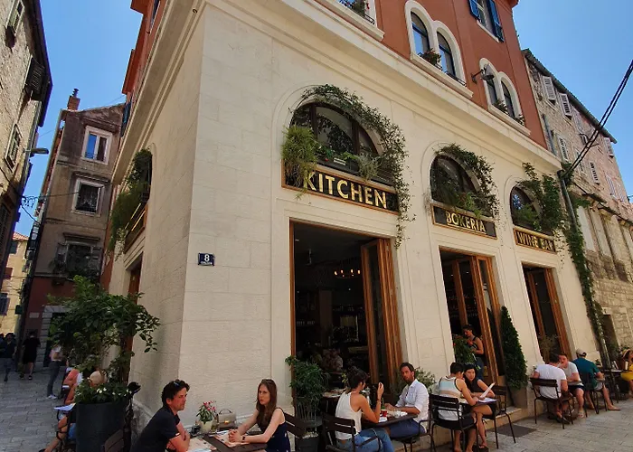 The At Bed & Breakfast 4*