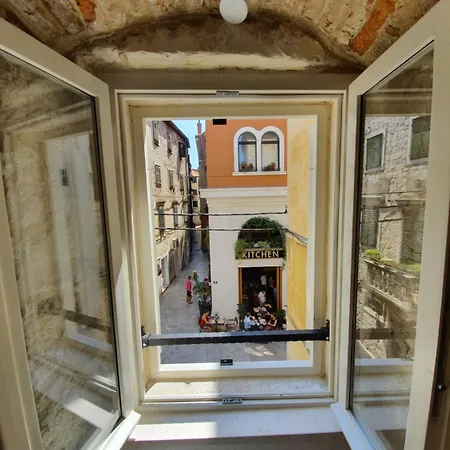 Bed & Breakfast The At Split