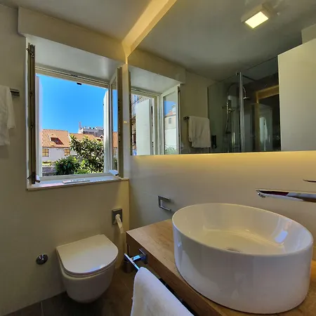 فندق مبيت وإفطار The At